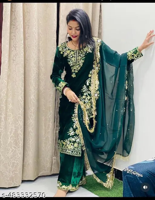 green Velevet sarara