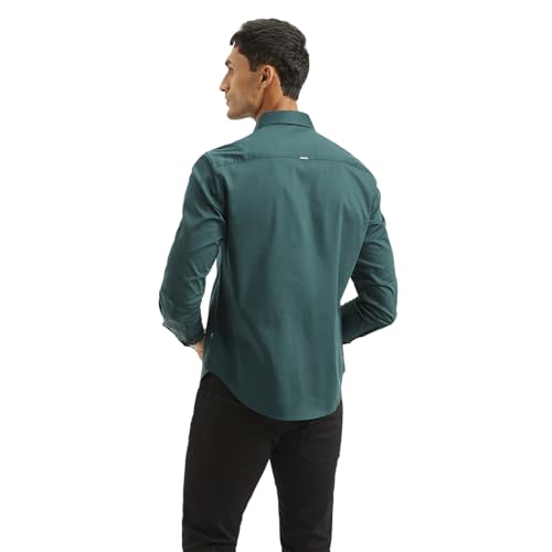 Levi's Men's Solid Slim Fit Shirt Green