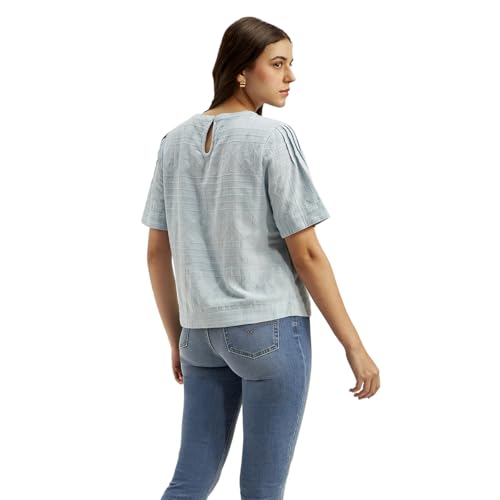 Levi's Women's Classic Fit Blouse (A7822-0003