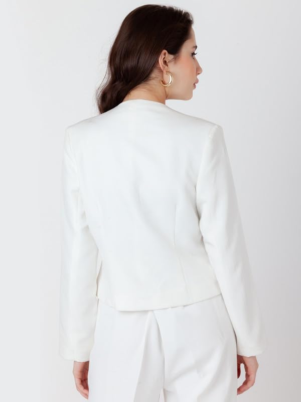 Zink London Women's White Solid Fitted Blazer
