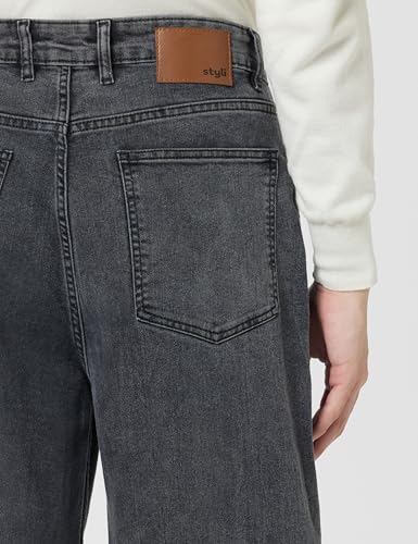 Styli Men Grey Wash Wide Leg Jeans with Whiskers