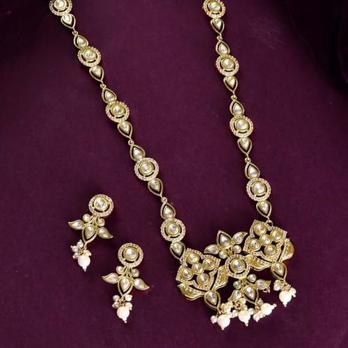 VOYLLA Panchhi Pakhee Statement Pendant Set|Women Necklace Sets|Short Necklace Sets For Women|Kundan Necklace Sets For Women|Wedding|Festive|Party|Birds|American Diamond|Gift For Her|