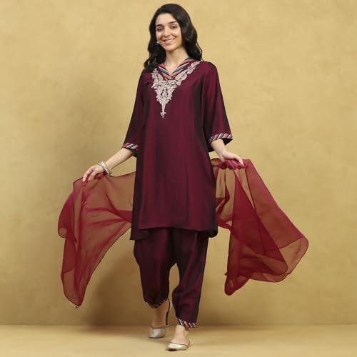 Rangriti Women Wine Polyester Blend Embroidered A-Line Kurta Set_32