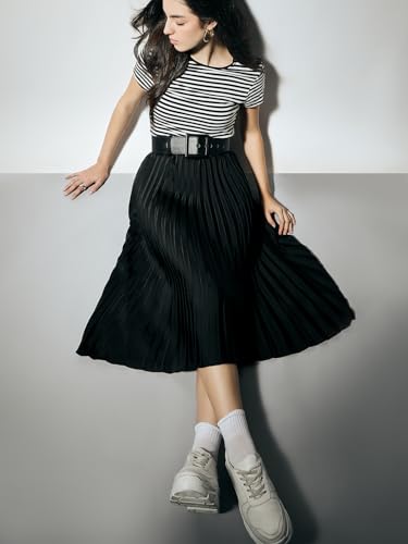 VERO MODA Women's Fit and Flare High-Rise Black Skirt