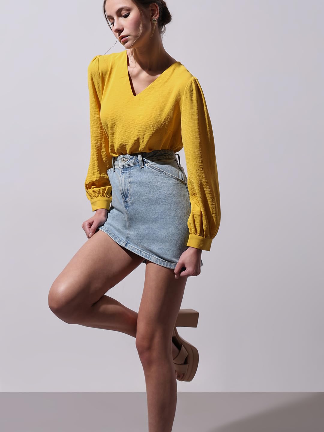 Vero Moda Women's Regular Fit Yellow Top