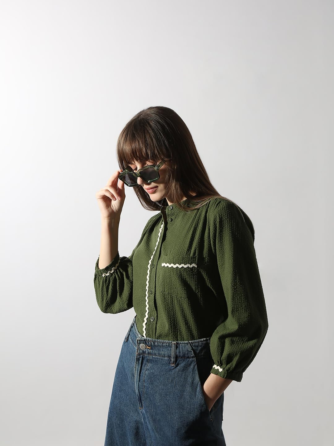 VERO MODA Women's Cotton Regular Fit Green Shirt