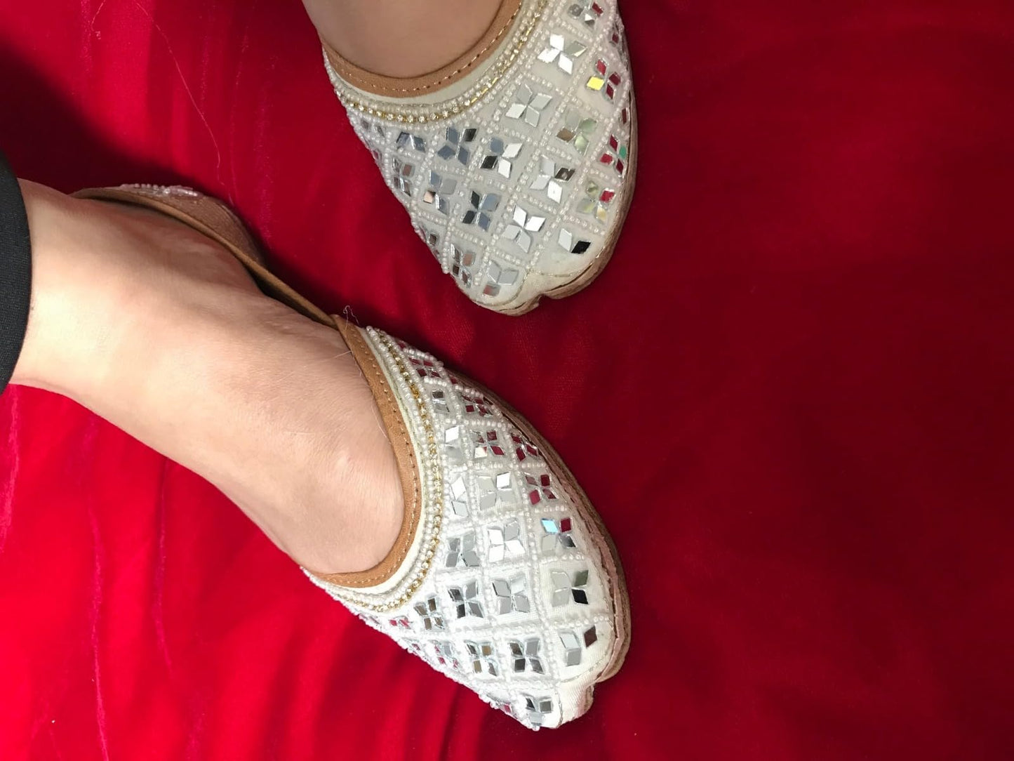 DESI COLOUR Leather Mojari Punjabi Jutti for Women Ethnic Footwear- Mirror (White, numeric_7)