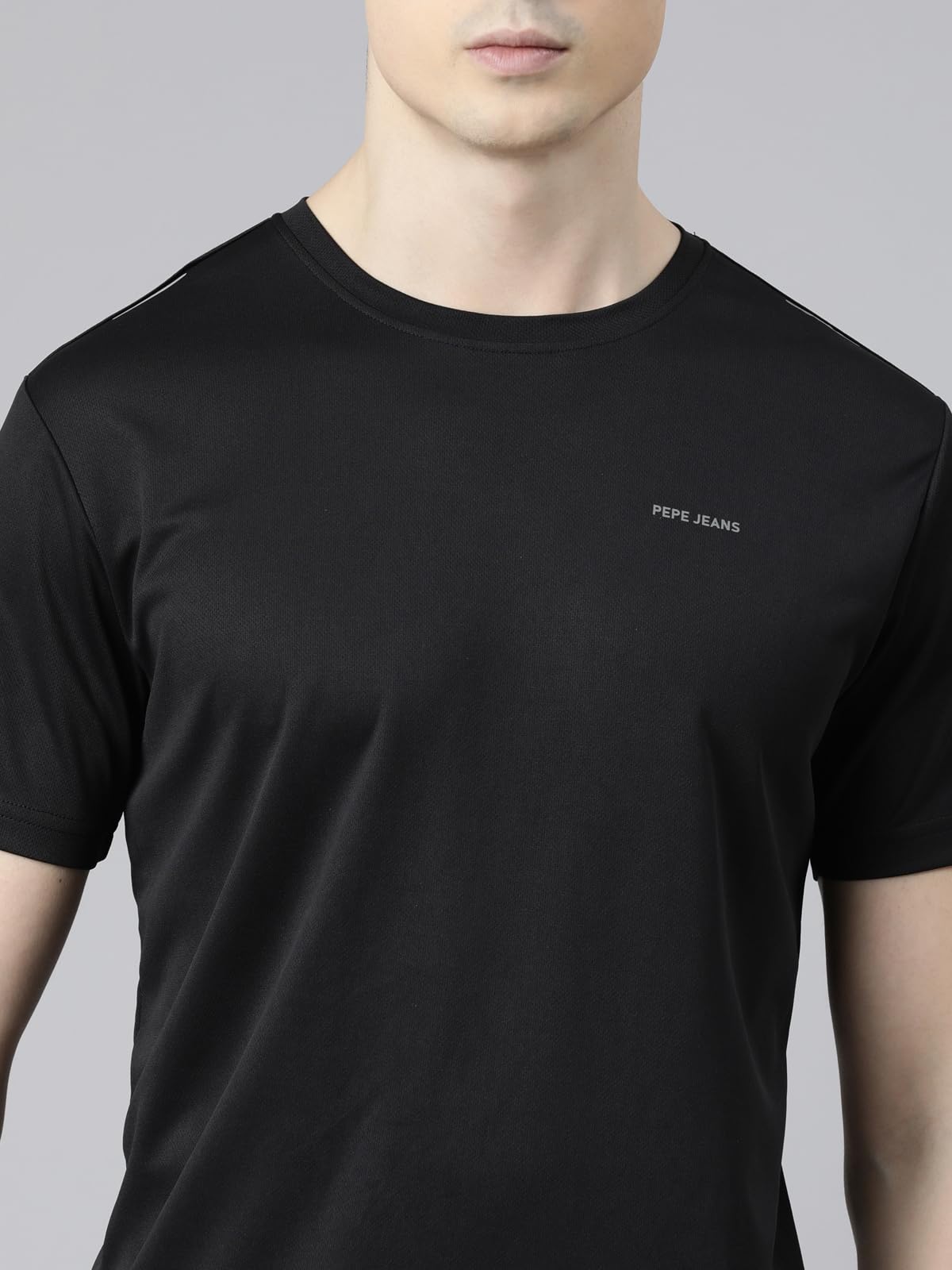 Pepe Jeans Men's Solid Regular Fit T-Shirt (PPTS01_Black