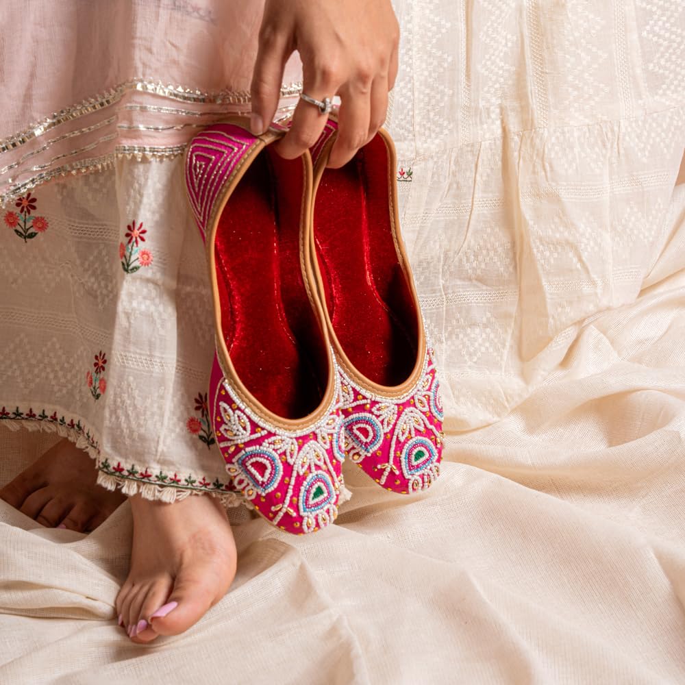 Indifeet Jutti for Women, Punjabi Juti Mojaris, Stylish Mojri Footwear, New Juttis Ethnic Traditional Girls Rajasthani Ladies Shoes Jaipuri Wedding Bridal Mojdi Pink, 6 UK