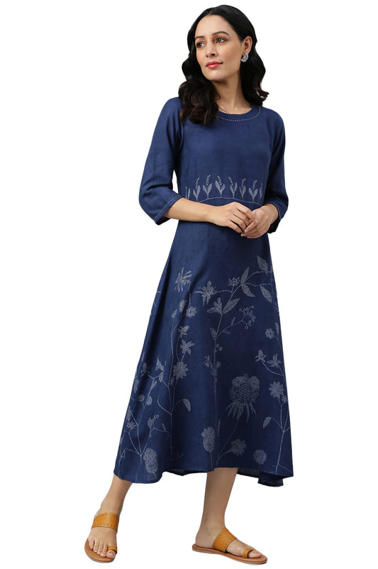 W for Woman Dark Blue Floral Kurta with Kantha Details_22AUW18087-118625_M