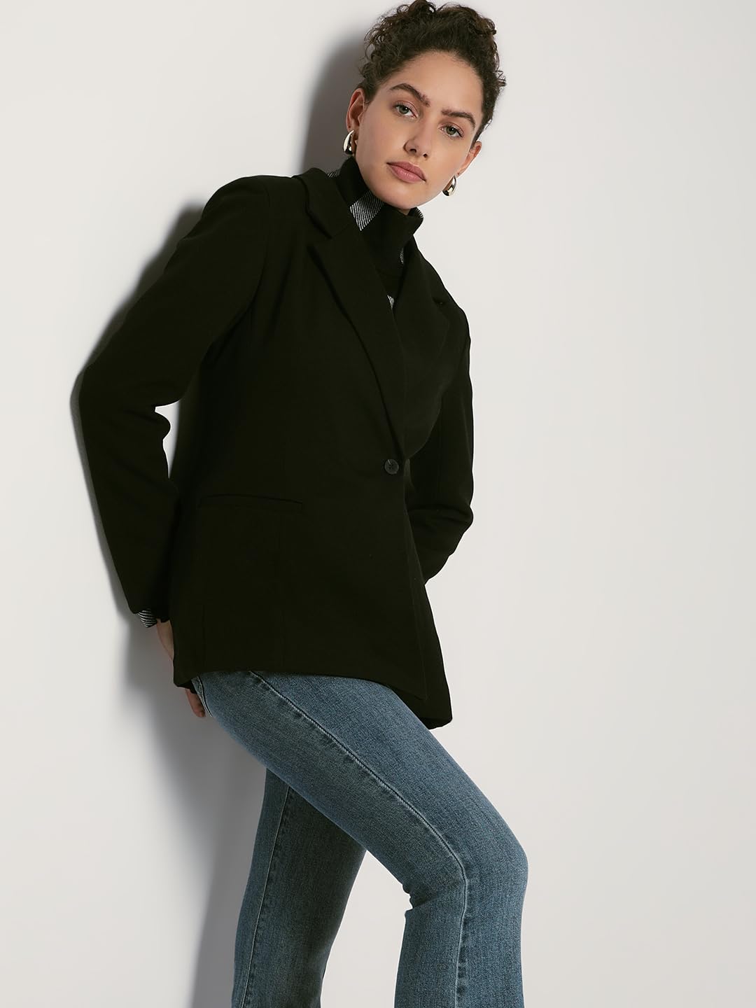 VERO MODA Women's Regular Fit Black Blazer