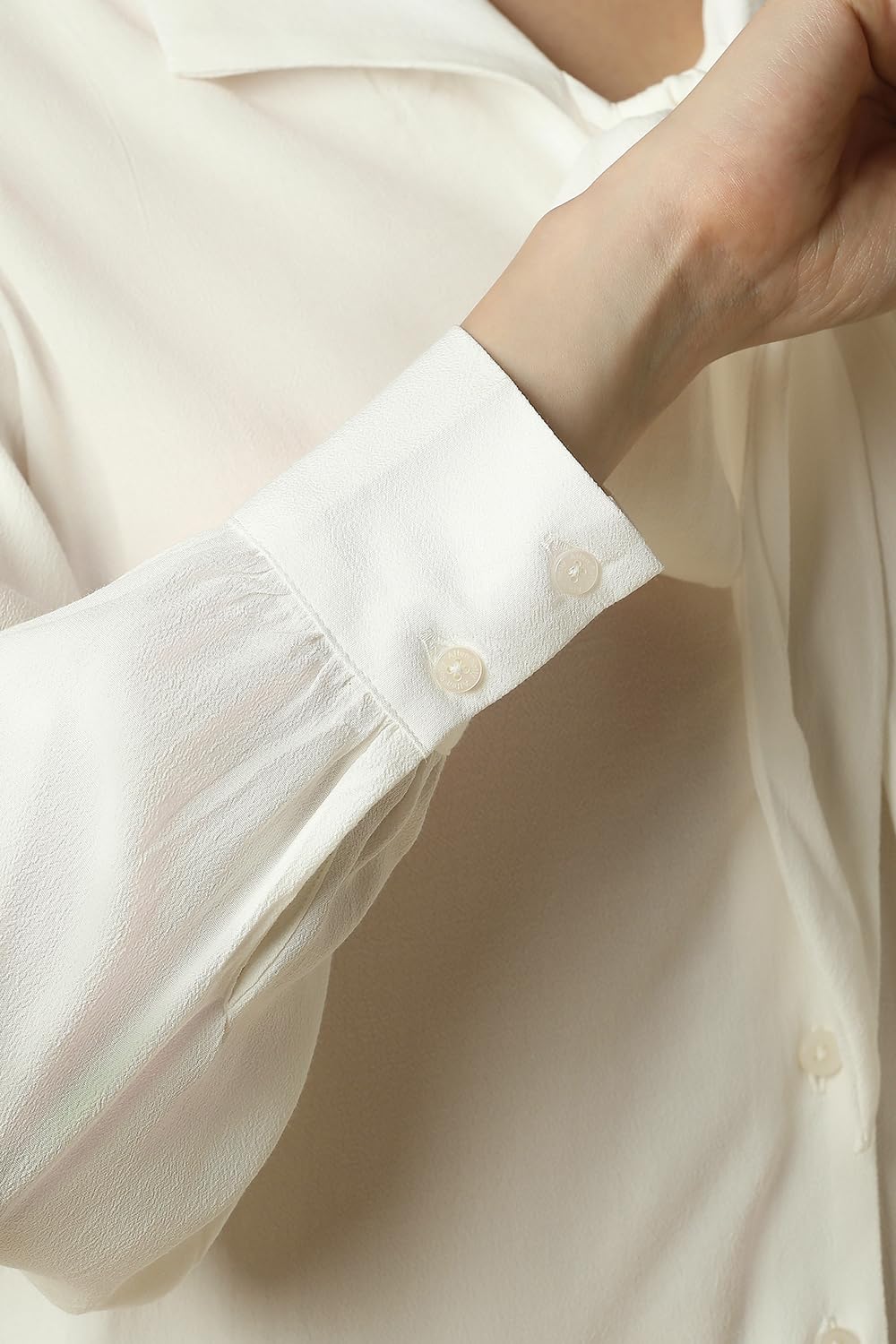 Women White Solid Long Sleeves Shirt