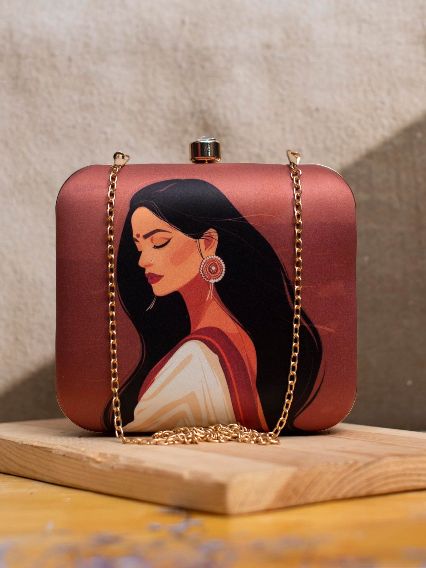 Artklim Brown, Indian Women in Saree Printed Quirky Designer Clutch Purse for Ladies - Funky Sling Bag - Detachable Golden Chain Strap - Box Shape Handbag