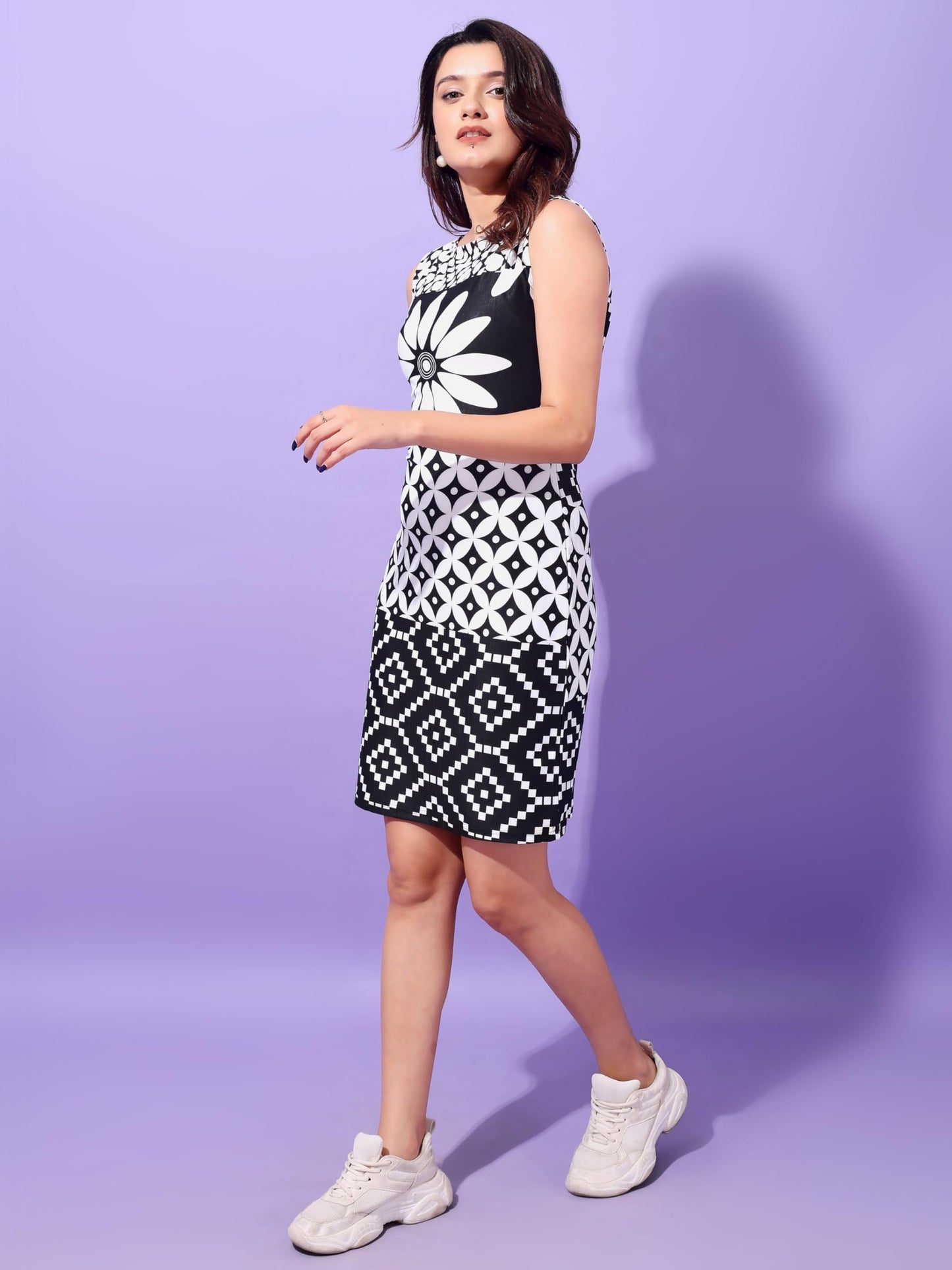 Attire Empire Black & White Women Bodycon Dress