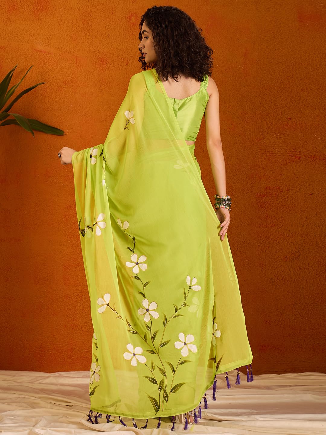 SAREE MALL Women's Light Green Chiffon Botanical Printed Saree With Unstitched Blouse Piece (PAINTING105_SU)
