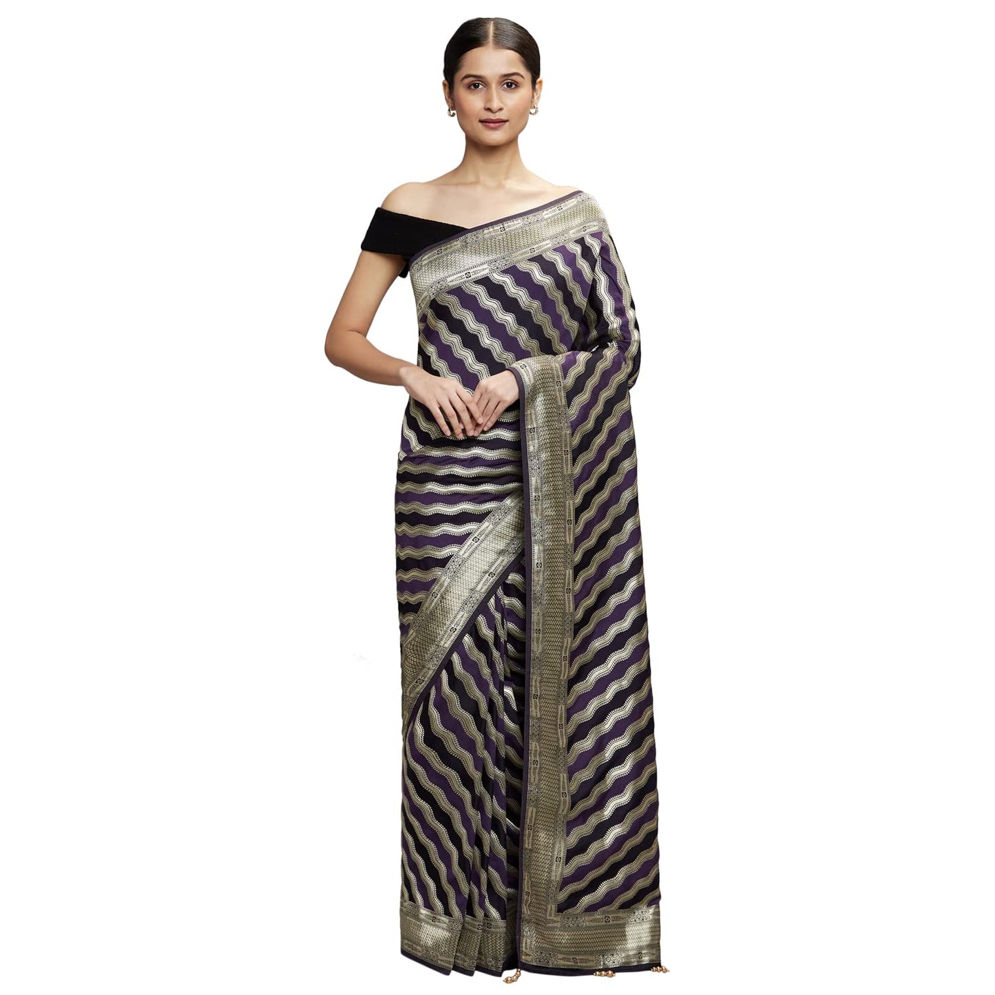Navyasa Deep violet Jaquard Viscose Blend Geometric solid Saree