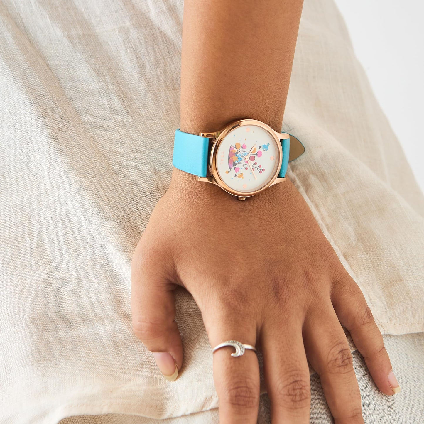 TEAL BY CHUMBAK Round Dial Analog Hand Watch for Women, Gifts for Women/Girls/Ladies, Stylish Fashion Watch for Casual/Work