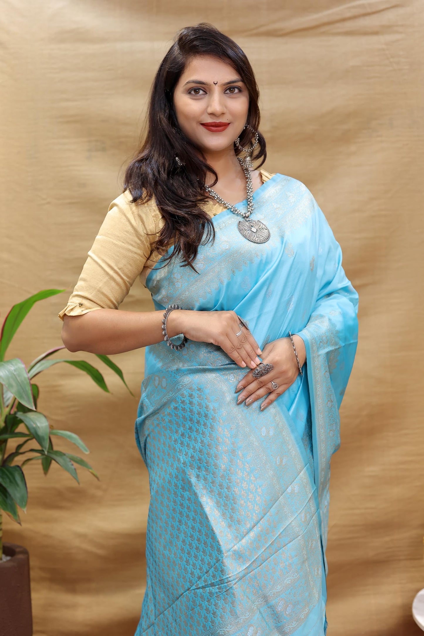 AMIRAT Women's Pure Kanjivaram Soft Silk Saree Banarasi Type With Blouse Piece (Sky Blue)