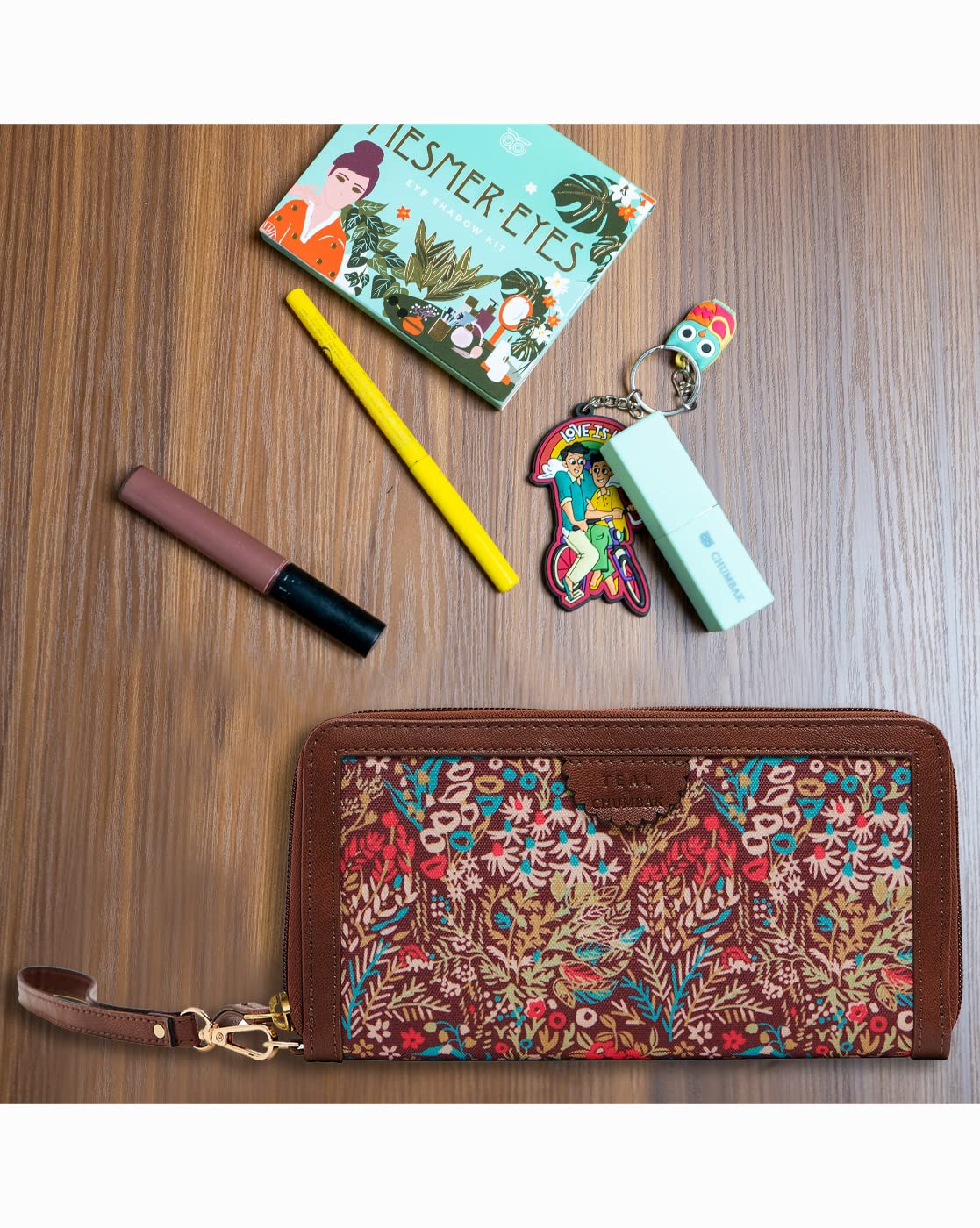 TEAL BY CHUMBAK Wallet – Classic Compact Ladies Purse with Card Holder, Secure Closure & Everyday Use Design – Vegan Leather Wallet