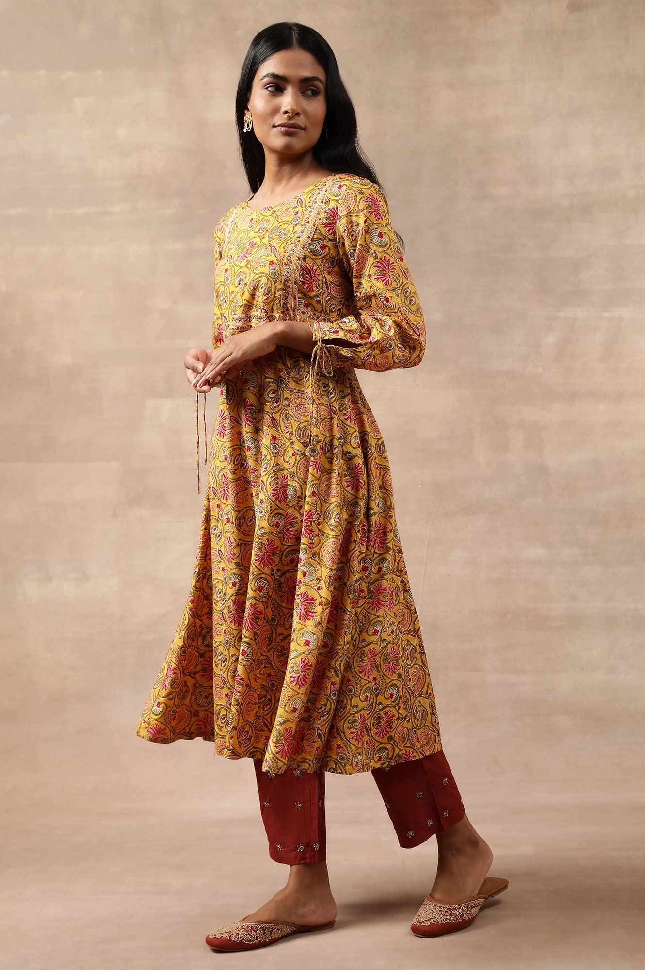 W for Woman Women's Viscose Regular (Kurta_ARTISANS Gold_L)