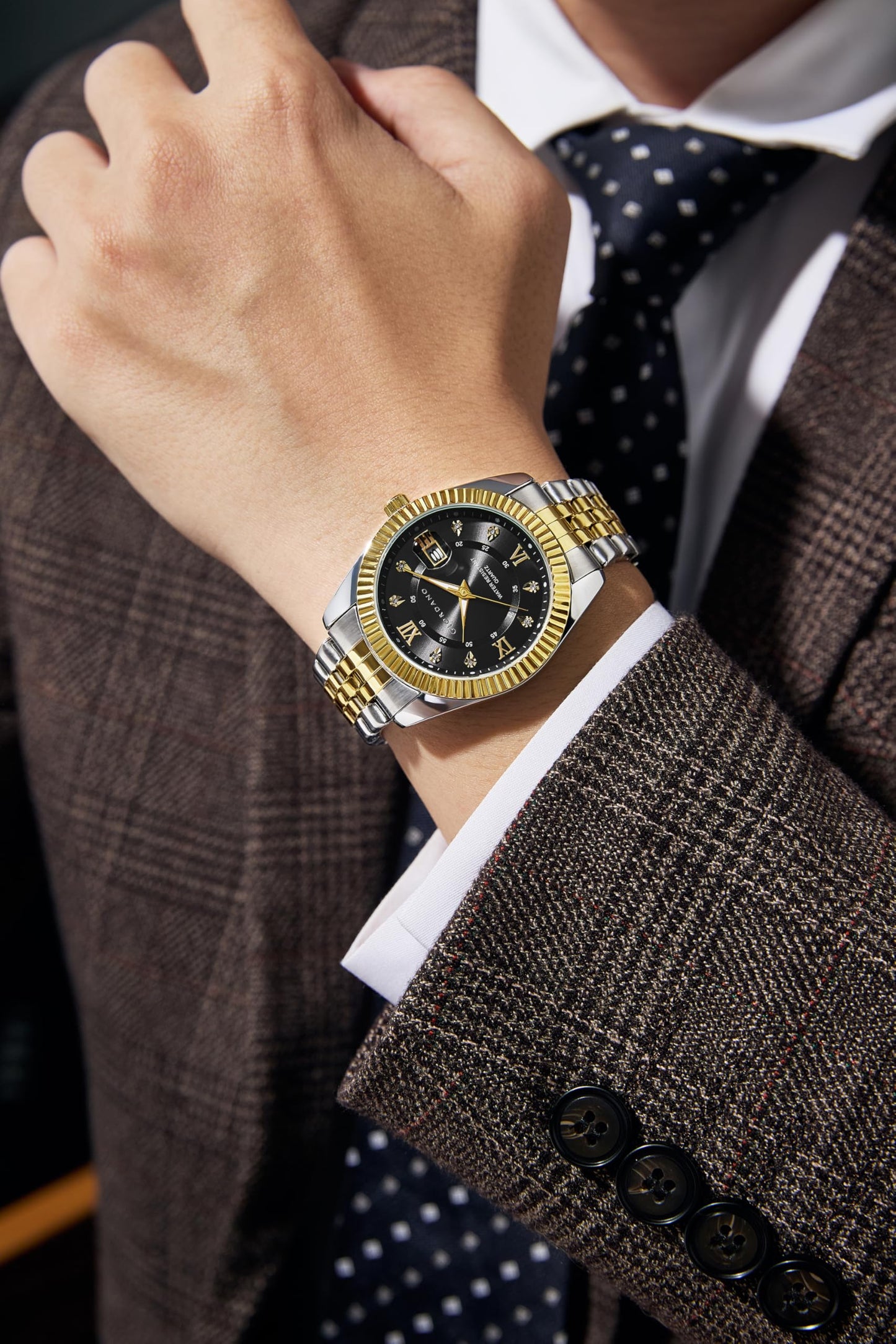 Giordano Analog Watch for Men - Dual-Tone Stainless Steel Strap, Crystal Indices and Fluted Bezel