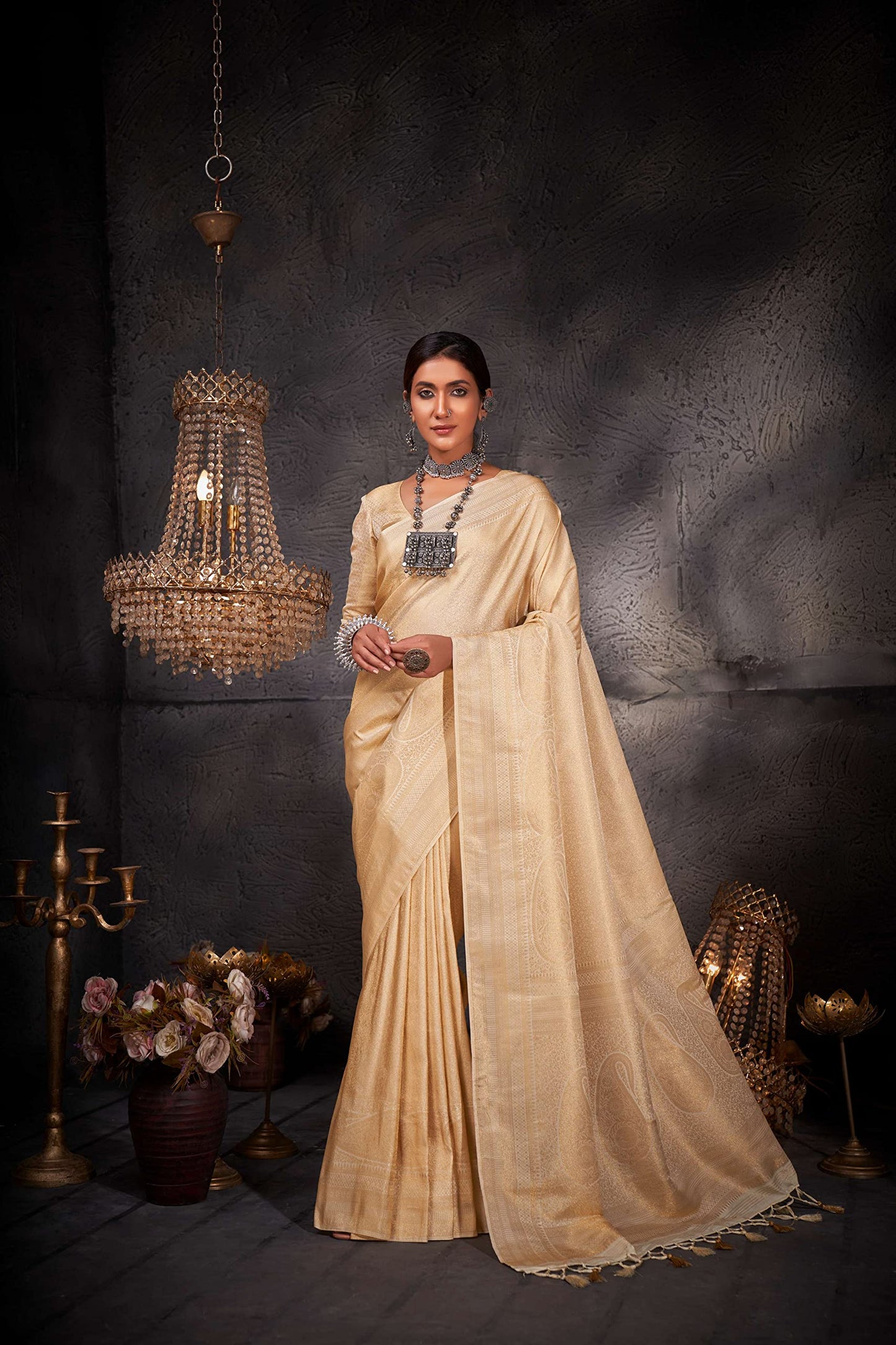 Vardha Women's Kanchipuram Art Silk Saree with Unstitched Blouse Piece - Gold Zari Woven Work Sarees for Wedding (Aashni Silk_521)