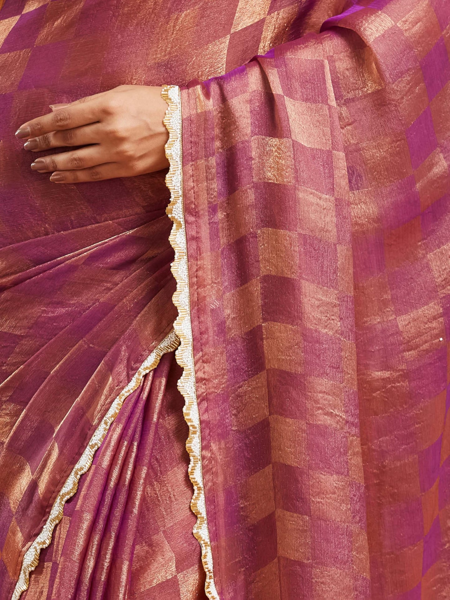 LOROFY Women's Zimmy Choo Silk Blend Saree with Sequin Embroidered Lace Border, Checked Zari Detailing & Unstitched Banglori Blouse Piece (Fandy Box 0.2-Wine_Wine_Free Size)