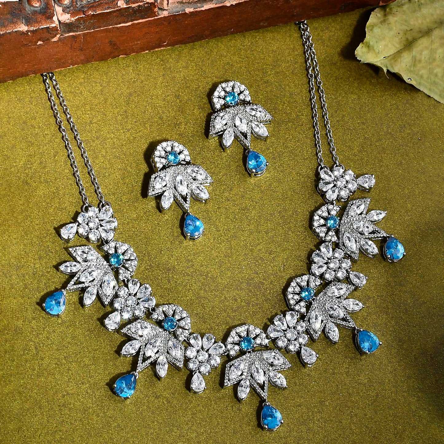 VOYLLA Before Sunrise Statement Necklace Set|Necklace Set For Women|American Diamond|Party|Wedding|Festive|Gift For Women| (Indra)