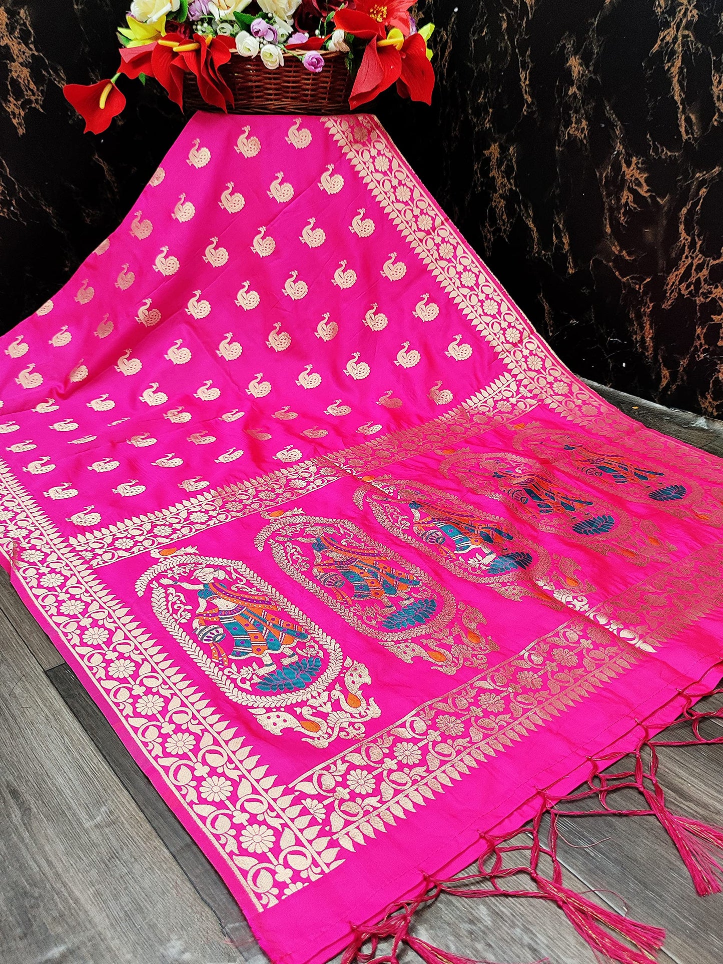 DEVANGI Women's Woven Banarasi Silk Zari Dupatta/Chunni, Width 1 Meter, Length 2.5 Meter (OM-DT-05-RANI)