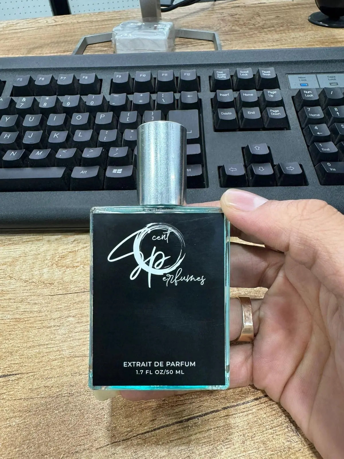 Sp Cent Purfumes Extrait De Parfum Luxurious Long-lasting Fragrance 50ML SaumyasStore