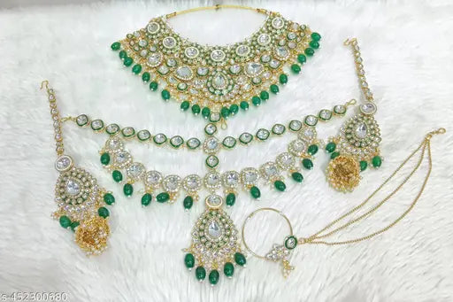 Shimmering Beautiful Jewellery Allure Unique Jewellery Feminine Chic Jewellery Ladies Twinkling set Elite Graceful Jewellery Gold - Plated Golden Dulhan Bridal Jewellery Set Diva Chunky jewellery Set Dulhan Set