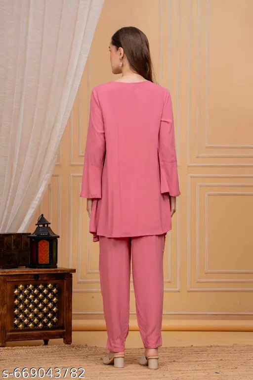 TOP AND BOTTOMWEAR SET