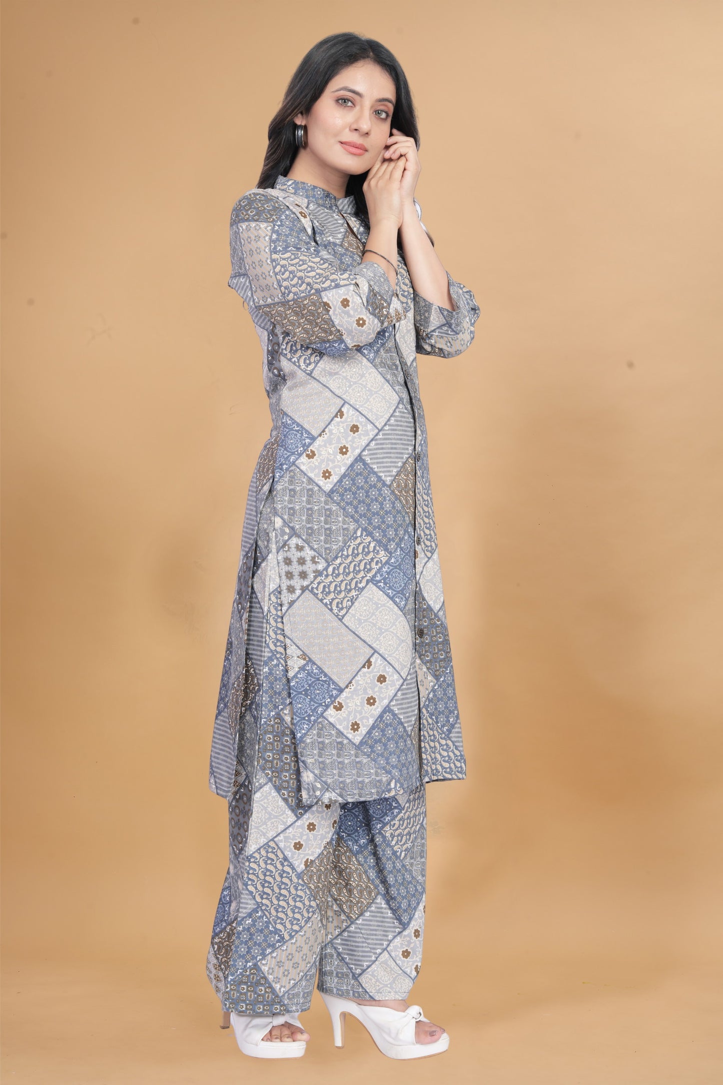 Grey Muslin Printed Womans Kurti And Plazzo Set