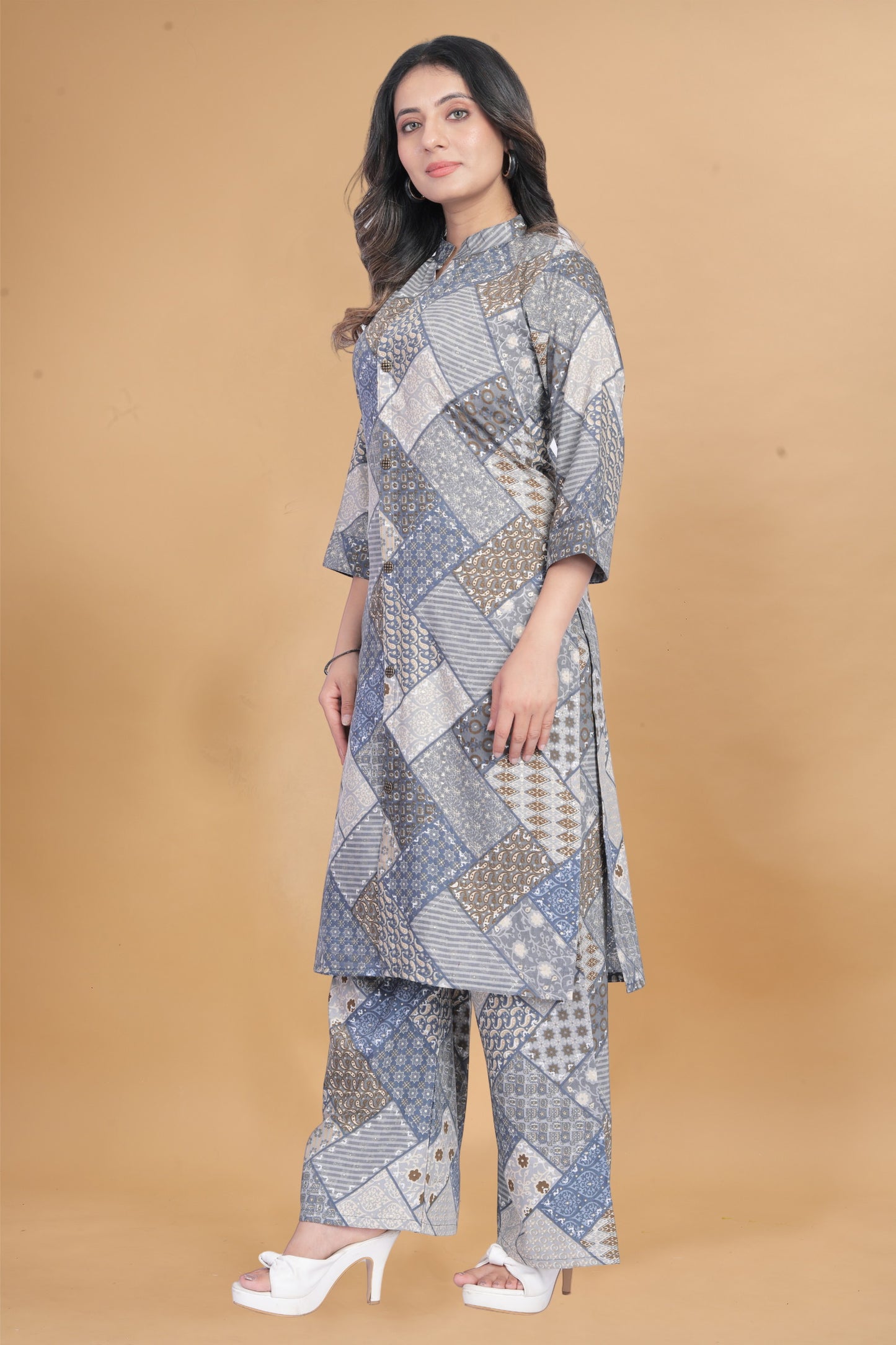 Grey Muslin Printed Womans Kurti And Plazzo Set