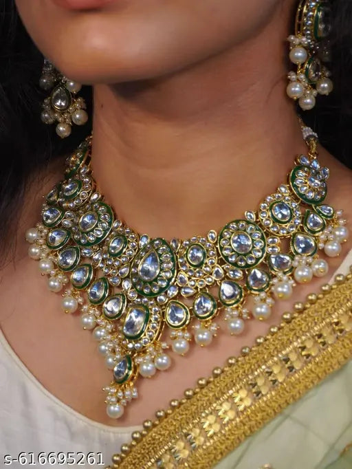 Royal   White Heavy Bridal Kundan Choker Necklace Set with Big Earrings & Maang Tikka for Wedding