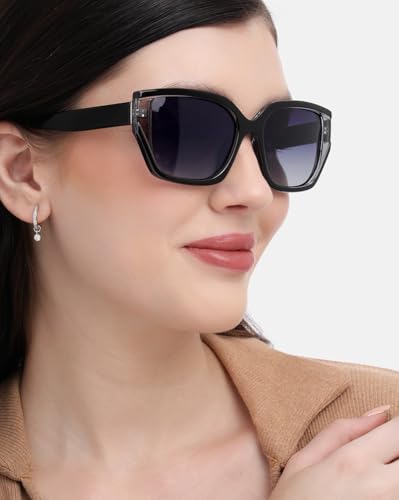 Carlton London Black Toned with Blue Polarised Lens Oversized Sunglass for women
