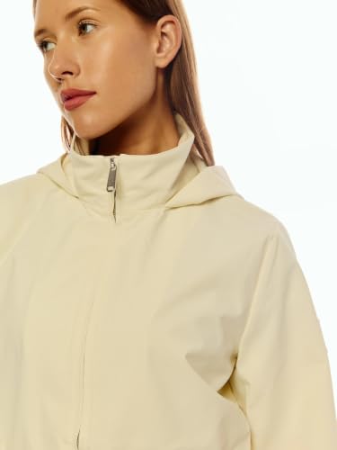 Regular Fit Polyester Hooded Neck Windcheater Jacket
