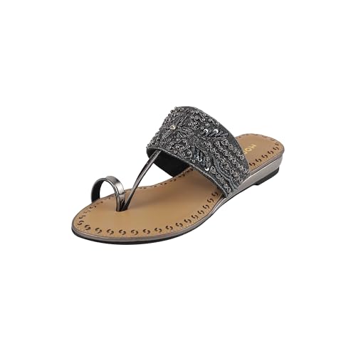 Mochi Women Gold Chappals UK/6 EU/39(35-2114)