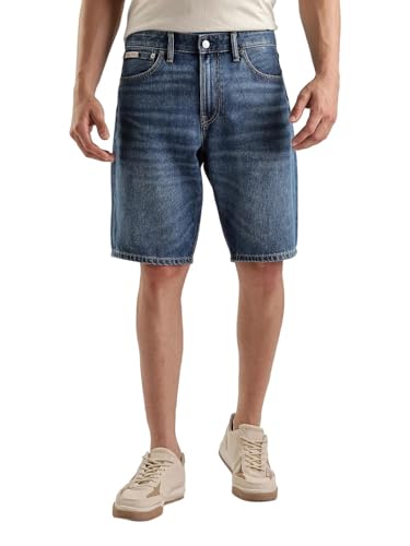 Regular Fit Solid Mid Rise Shorts