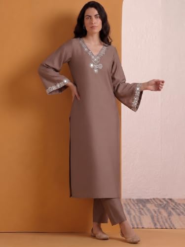 Varanga Mirror Embroidered Thread Work Straight Kurta
