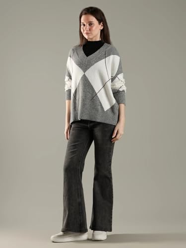 Regular Fit Nylon V-Neck Sweater