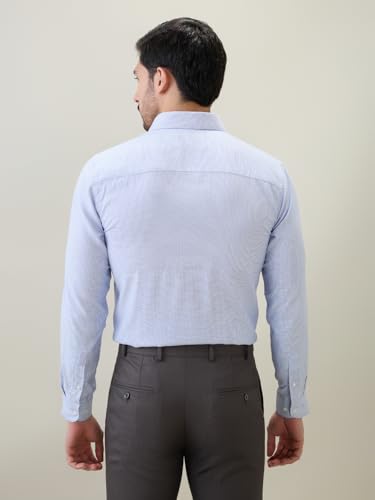 Raymond Men Contemporary Fit Structure Pattern Bamboo Polyester Blend Semi Cutaway Collar Full Sleeve Formal Shirt Blue