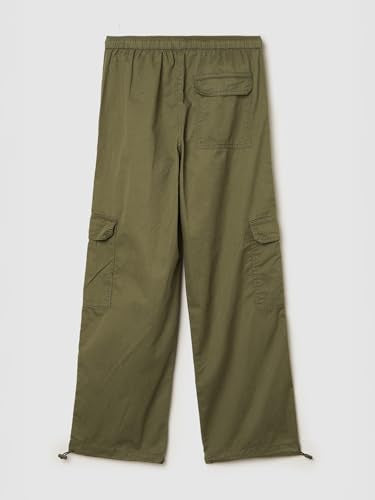 Max Girls Solid Cargo Parachute Trousers (Green_10-12 Y)