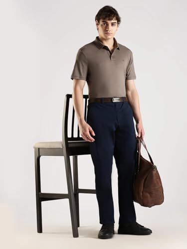 Straight Fit Solid Mid Rise Trouser