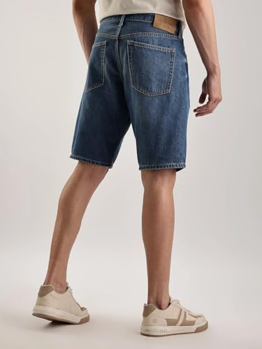 Regular Fit Solid Mid Rise Shorts