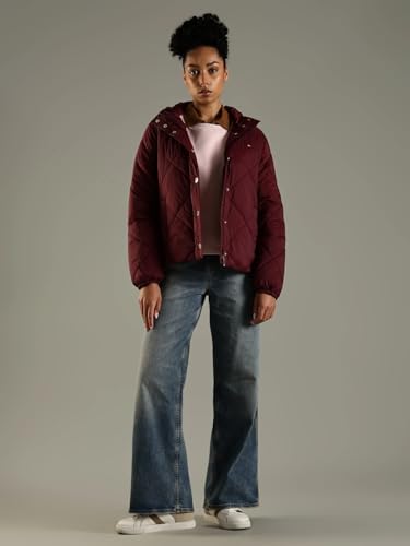 Regular Fit Polyamide Hooded Neck Puffer Jacket