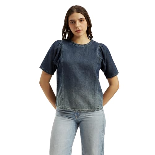 Levi's Women's Classic Fit Blouse (002VJ-0003
