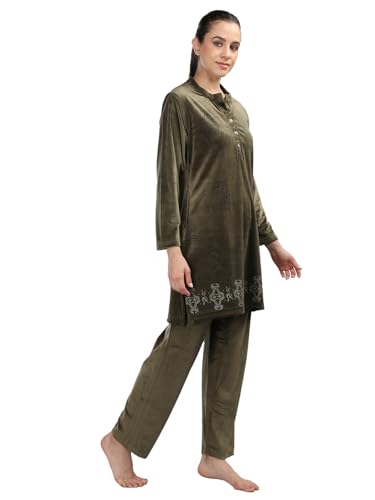 Duchess Women's Supersoft Velvet Printed Nightsuit for Winter wear