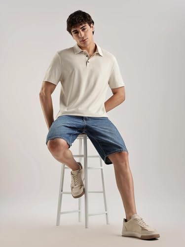 Regular Fit Solid Mid Rise Shorts