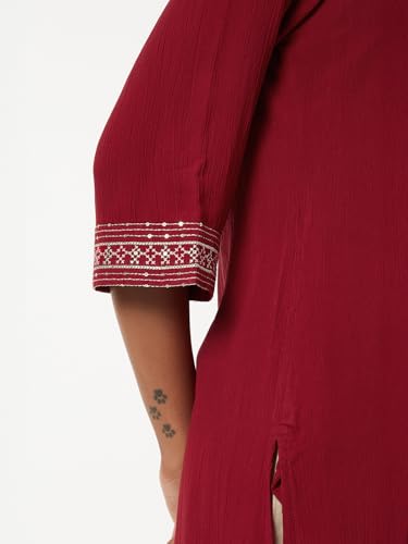 Max Women Embroidered Straight Kurta (Red_XL)